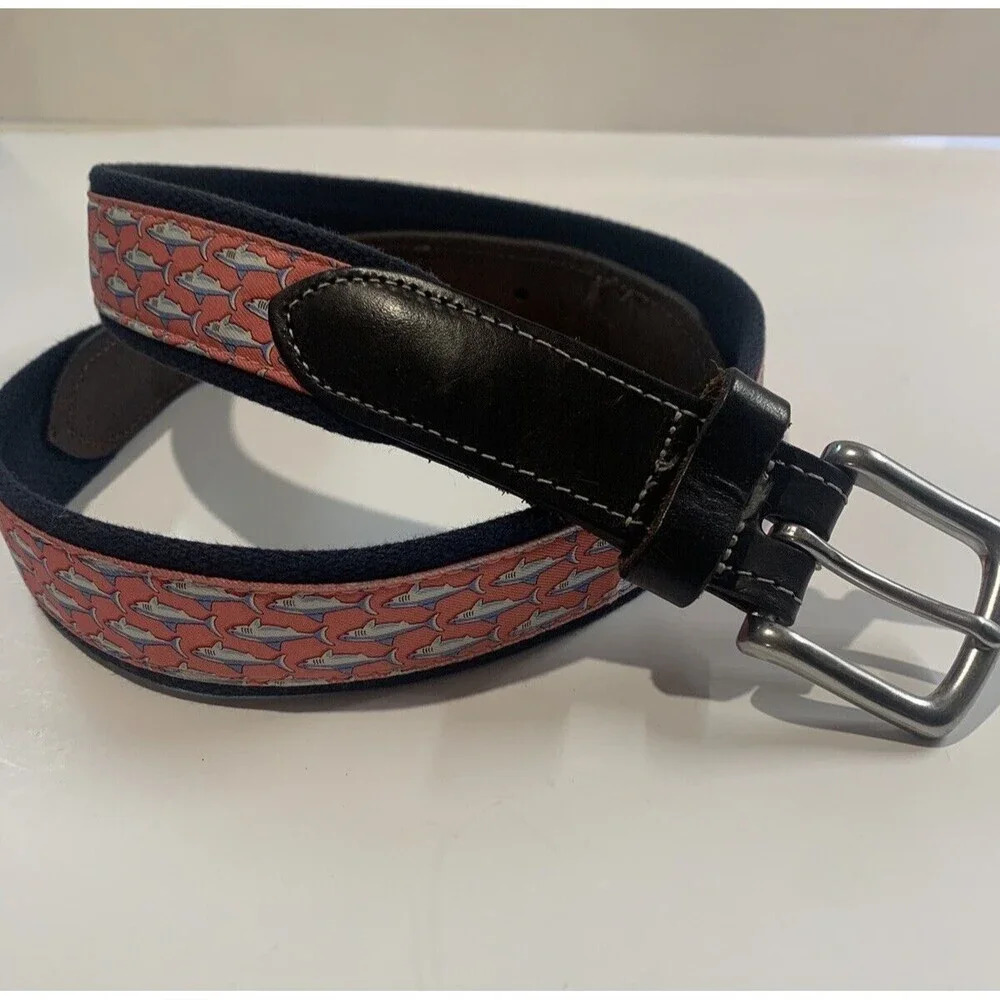 Vineyard Vines Coral and Navy Whale Print Belt